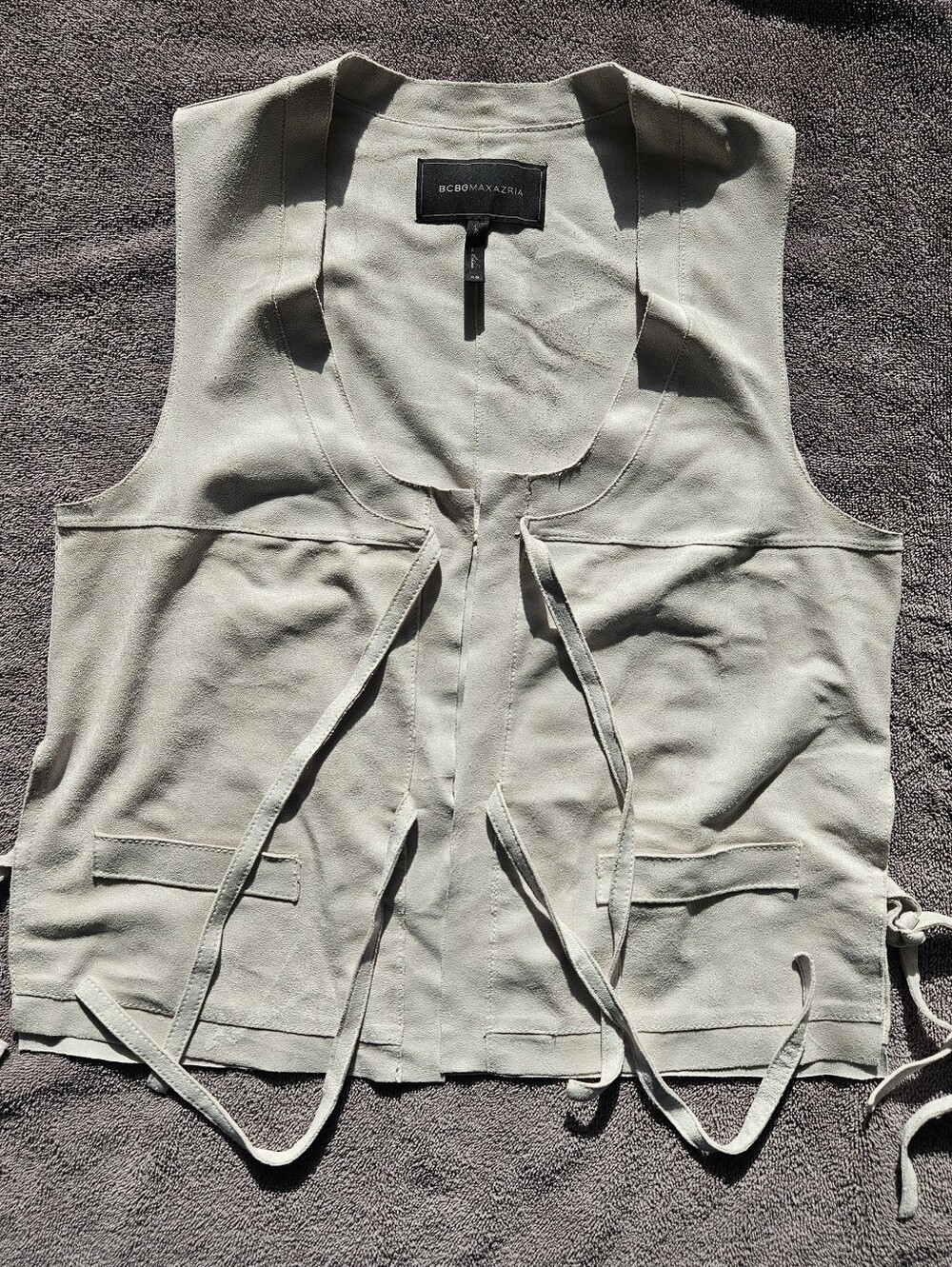 BCBGMaxAzria Beige Tie-Front Sleeveless Vest